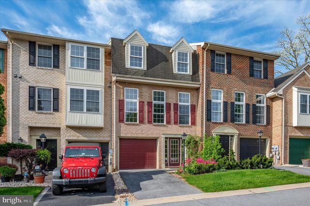 1261 LINDSAY LN, Hagerstown, MD 21742