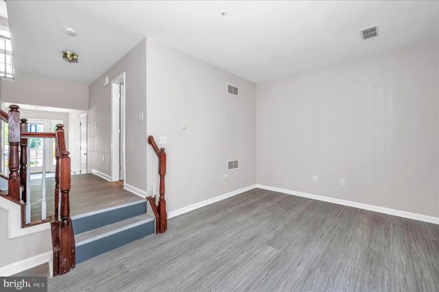 1261 LINDSAY LN, Hagerstown, MD 21742