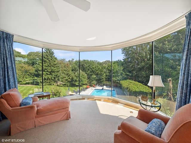 1125 Longvalley Road, Glenview, IL 60025