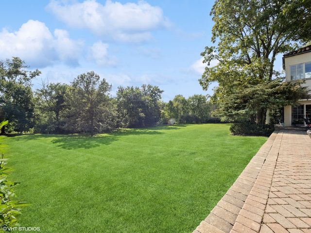 1125 Longvalley Road, Glenview, IL 60025