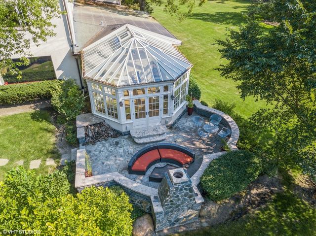 1125 Longvalley Road, Glenview, IL 60025