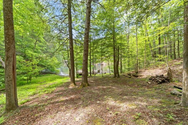 316 Wood View Drive, East Bernstadt, KY 40729