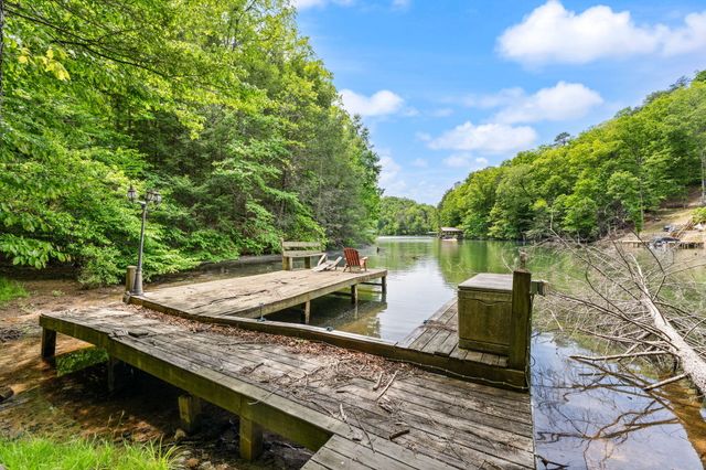 316 Wood View Drive, East Bernstadt, KY 40729