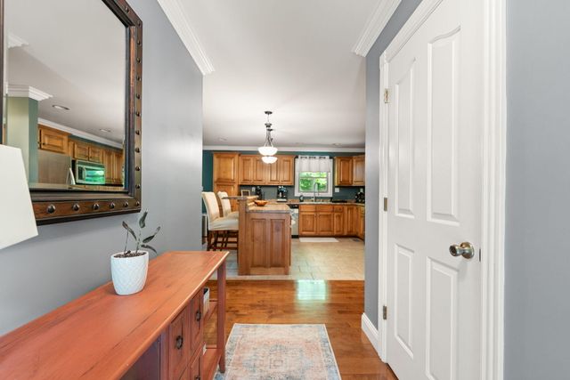 316 Wood View Drive, East Bernstadt, KY 40729