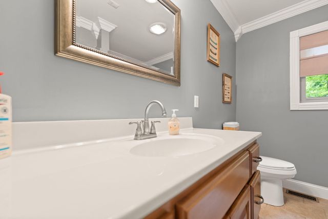 316 Wood View Drive, East Bernstadt, KY 40729