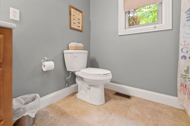 316 Wood View Drive, East Bernstadt, KY 40729