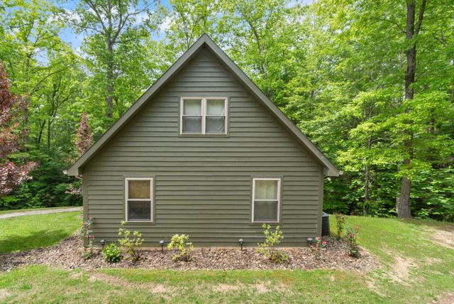316 Wood View Drive, East Bernstadt, KY 40729