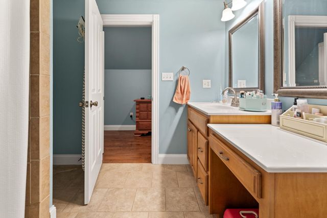 316 Wood View Drive, East Bernstadt, KY 40729