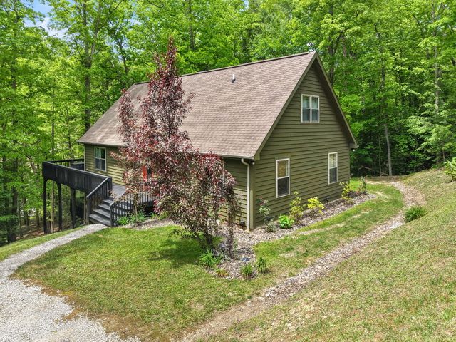 316 Wood View Drive, East Bernstadt, KY 40729