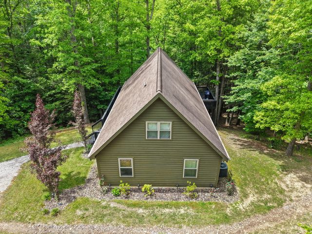 316 Wood View Drive, East Bernstadt, KY 40729