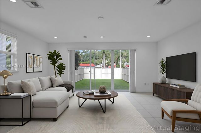 4088 W Palm Aire Dr 21, Pompano Beach, FL 33069