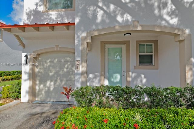 4088 W Palm Aire Dr 21, Pompano Beach, FL 33069