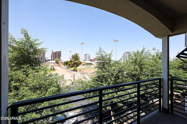 475 N 9TH Street 204, Phoenix, AZ 85006