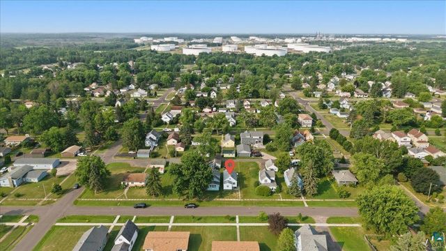 2818 E 3rd St, Superior, WI 54880