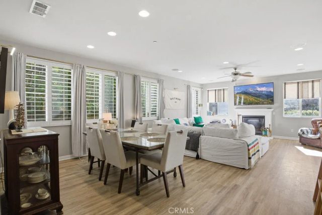 22458 Plantation Court, Saugus, CA 91350