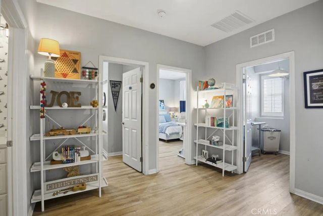 22458 Plantation Court, Saugus, CA 91350