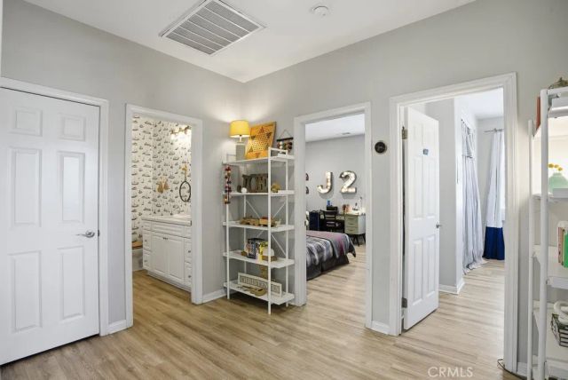 22458 Plantation Court, Saugus, CA 91350