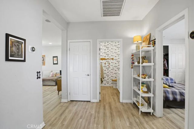 22458 Plantation Court, Saugus, CA 91350