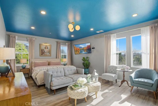 22458 Plantation Court, Saugus, CA 91350