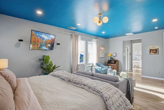 22458 Plantation Court, Saugus, CA 91350