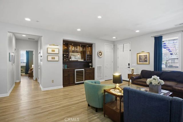 22458 Plantation Court, Saugus, CA 91350