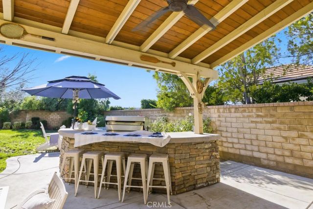 22458 Plantation Court, Saugus, CA 91350