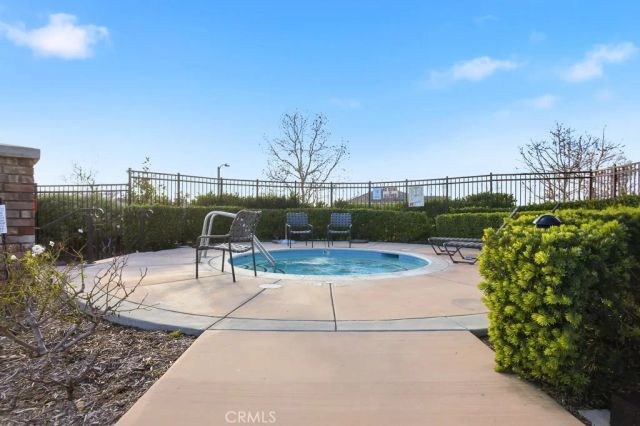 22458 Plantation Court, Saugus, CA 91350