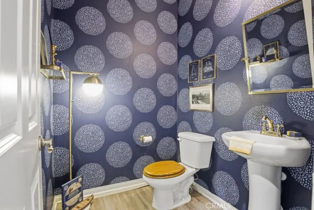 22458 Plantation Court, Saugus, CA 91350