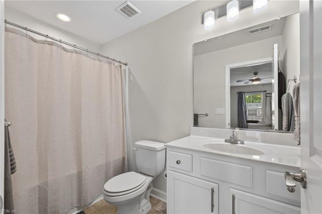1501 Acadian Dr Unit D, Suffolk, VA 23434
