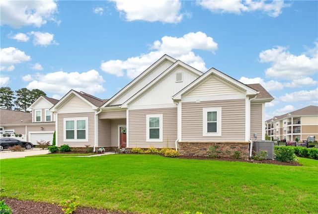 1501 Acadian Dr Unit D, Suffolk, VA 23434