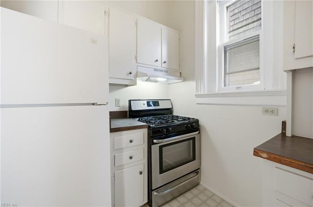 416 Pembroke Ave Apt C, Norfolk, VA 23507