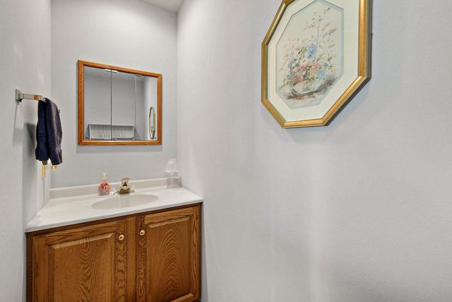 636 Constitution Lane, Deforest, WI 53532
