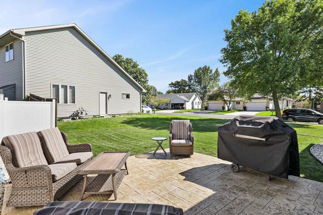 636 Constitution Lane, Deforest, WI 53532