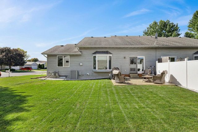 636 Constitution Lane, Deforest, WI 53532