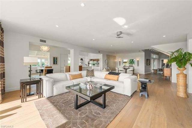 5145 Joewood DR, Sanibel, FL 33957