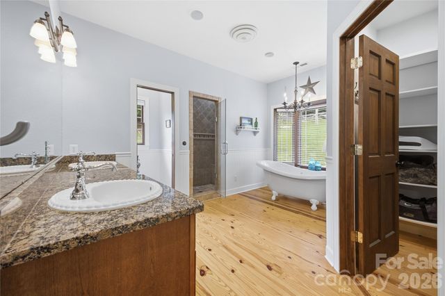 227 Black Bear Cove, Clyde, NC 28721