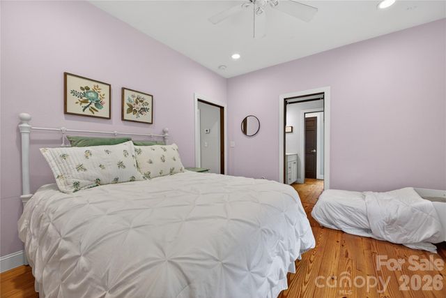 227 Black Bear Cove, Clyde, NC 28721