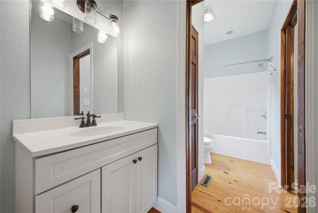 227 Black Bear Cove, Clyde, NC 28721