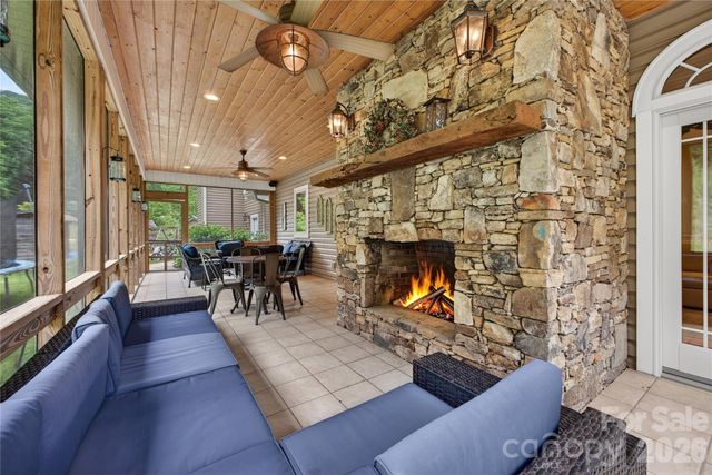 227 Black Bear Cove, Clyde, NC 28721