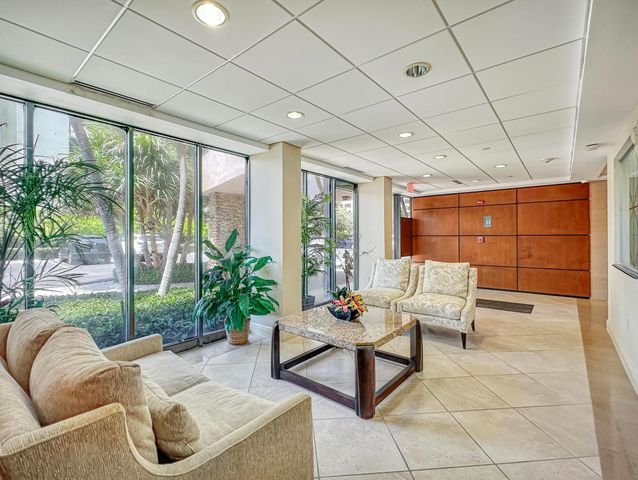 4200 N Ocean Drive 2-506, Singer Island, FL 33404