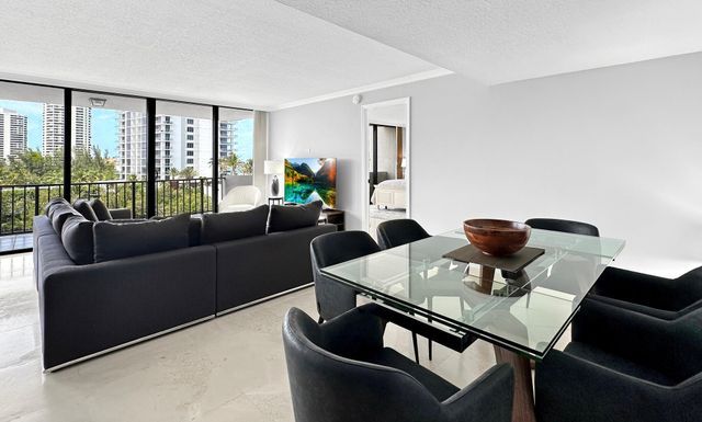 4200 N Ocean Drive 2-506, Singer Island, FL 33404
