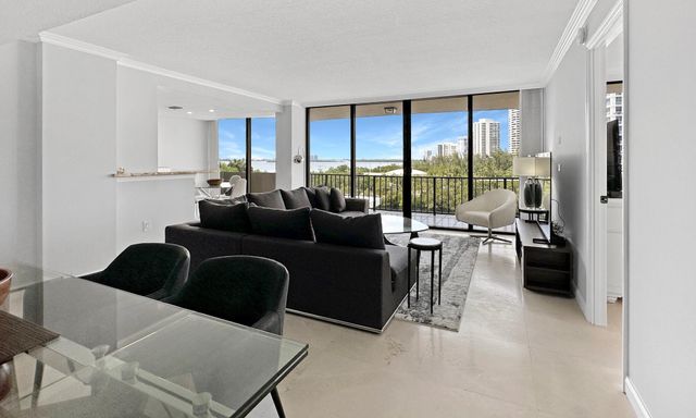 4200 N Ocean Drive 2-506, Singer Island, FL 33404