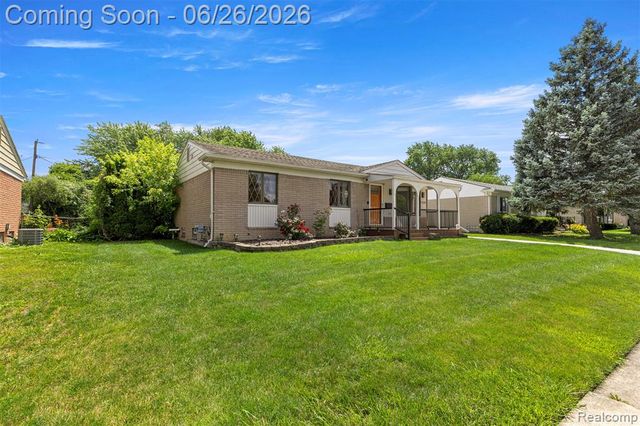 2168 Garry Drive, Troy, MI 48083