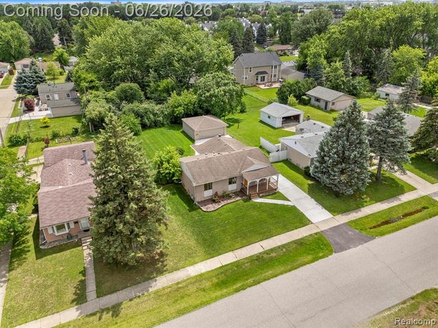 2168 Garry Drive, Troy, MI 48083