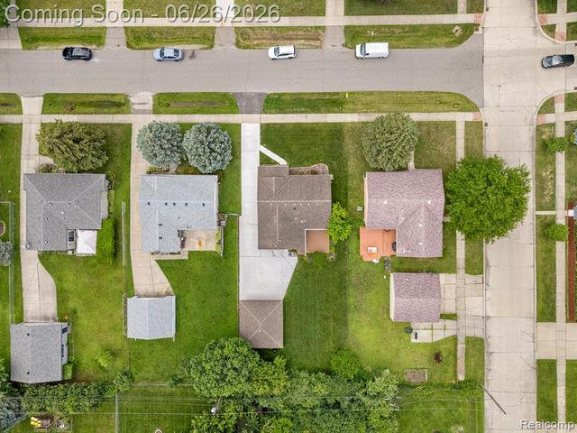 2168 Garry Drive, Troy, MI 48083