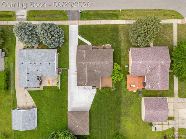 2168 Garry Drive, Troy, MI 48083