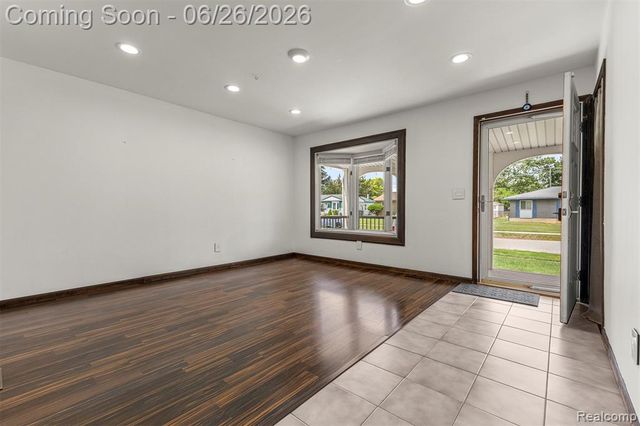 2168 Garry Drive, Troy, MI 48083