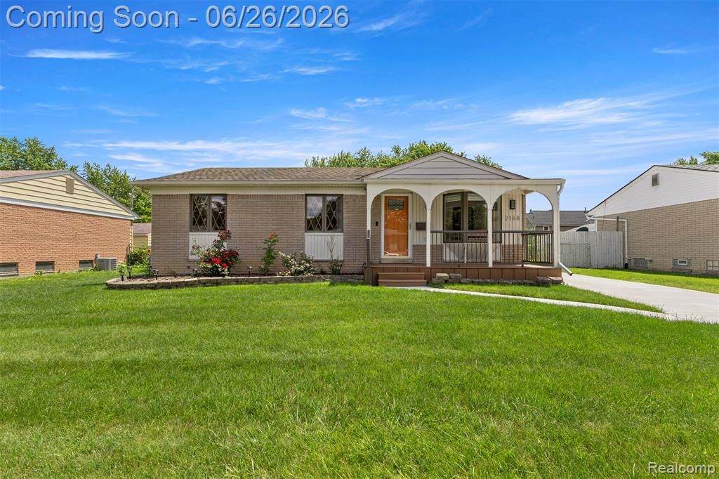 2168 Garry Drive, Troy, MI 48083
