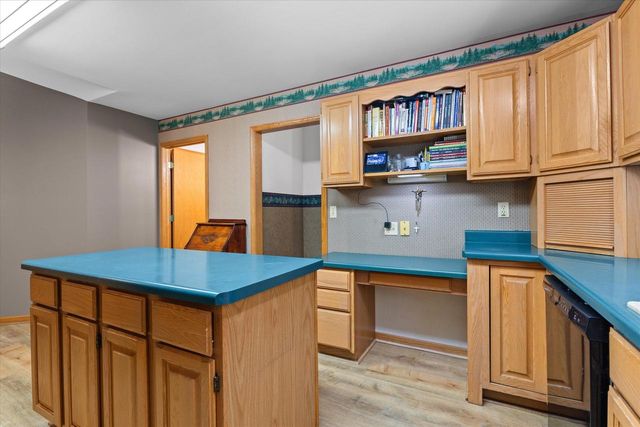 9240 400th AVENUE, Genoa City, WI 53128
