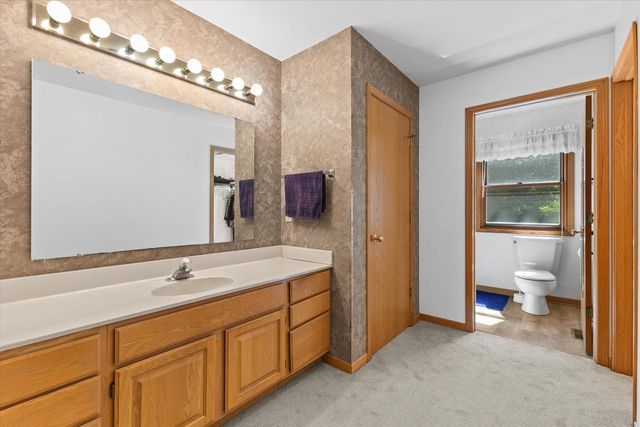 9240 400th AVENUE, Genoa City, WI 53128